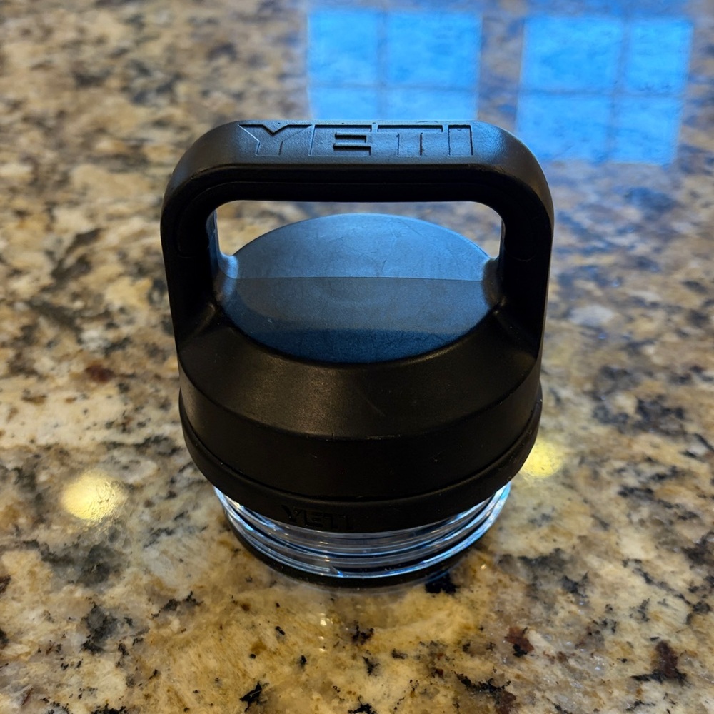 YETI bottle lid bundle - Picture 6 of 8